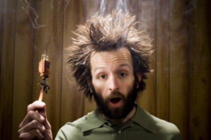 finger-in-socket-1-622x415